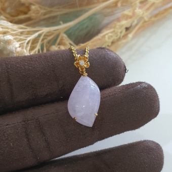 Translucent Icy Brilliant Lavender Jadeite “Cherry Dew Droplet” Pendant (JAB004686)