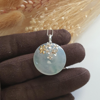 Highly Translucent Icy and Green Jadeite "Enchanted Bee and Baby’s Breath" Pendant (JAB004868)