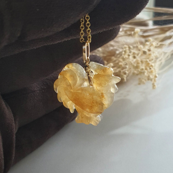 Good Translucency Icy Honey Yellow Jadeite "Golden Rooster" Pendant (JAB005134)