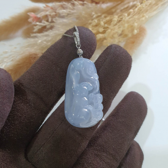 Good Translucency Icy Bluish Lavender Jadeite "Prosperity Rabbit" Pendant (JAB006332)
