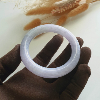 Translucent Lavender Jadeite "Princess Round" Bangle (JAC002106)