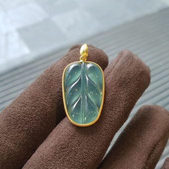 Highly Translucent Icy Bluish Green Jadeite “Auspicious Leaf” Pendant (JAB006903)