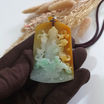 [Very Rare] Good Translucency Icy Brilliant Tri-Colour "God of Fortune" Pendant (JAB007177)